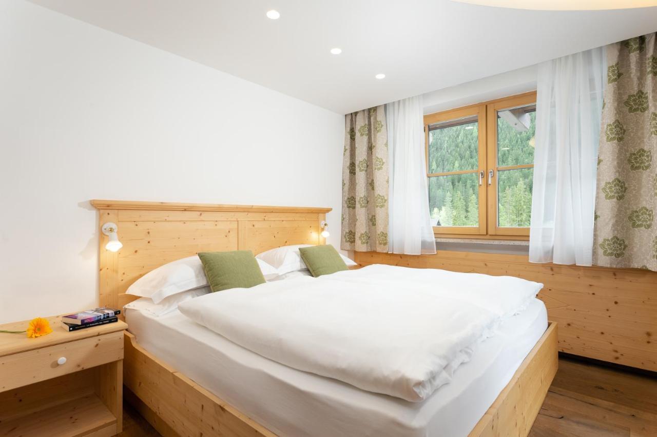 Hotel Pareda Канацеї Екстер'єр фото