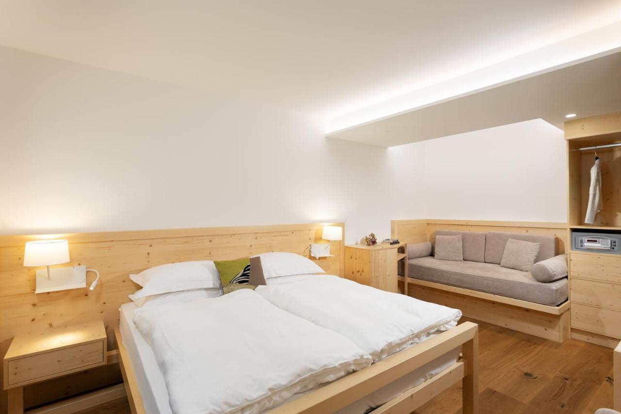 Hotel Pareda Канацеї Екстер'єр фото