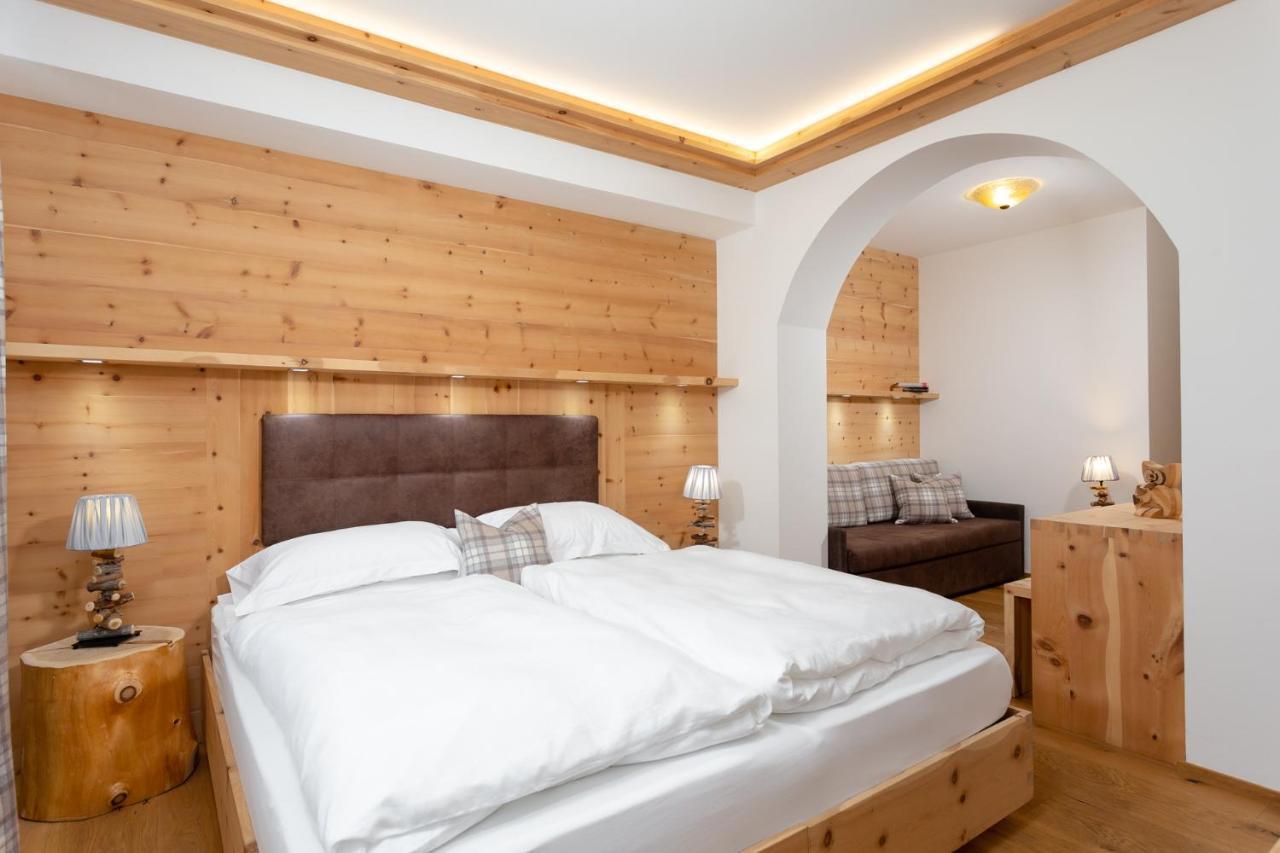Hotel Pareda Канацеї Екстер'єр фото