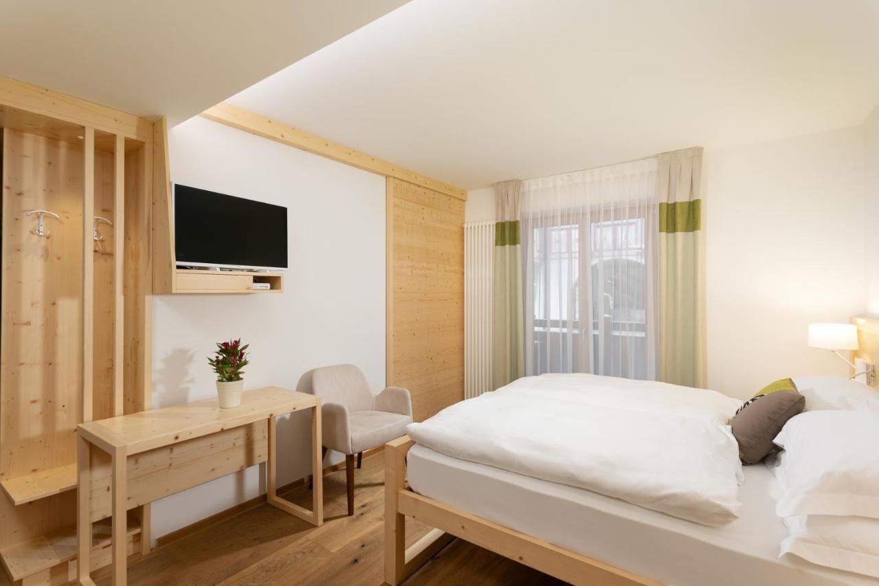 Hotel Pareda Канацеї Екстер'єр фото