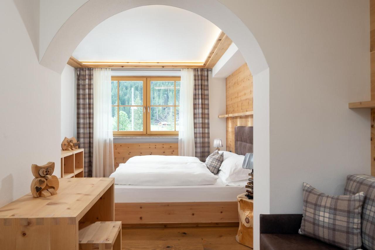 Hotel Pareda Канацеї Екстер'єр фото