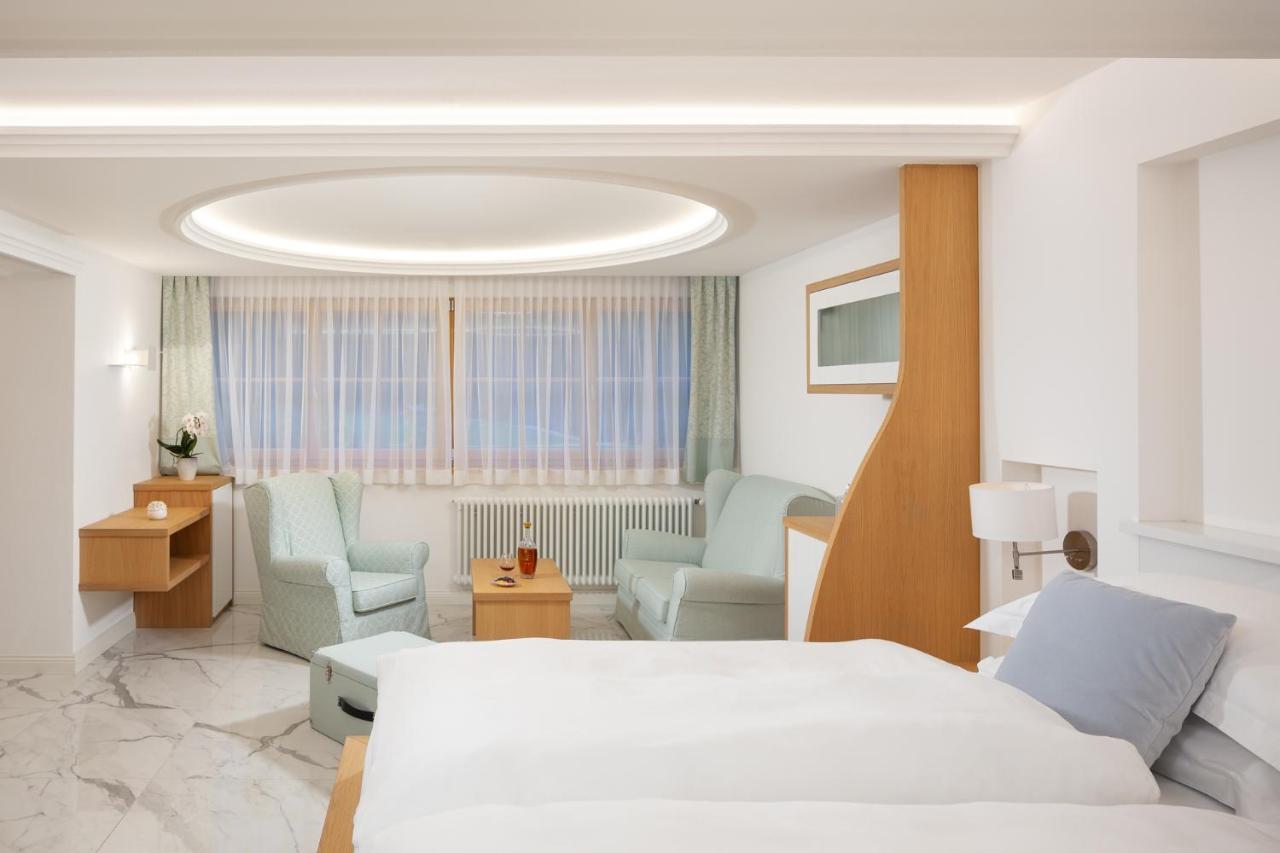 Hotel Pareda Канацеї Екстер'єр фото