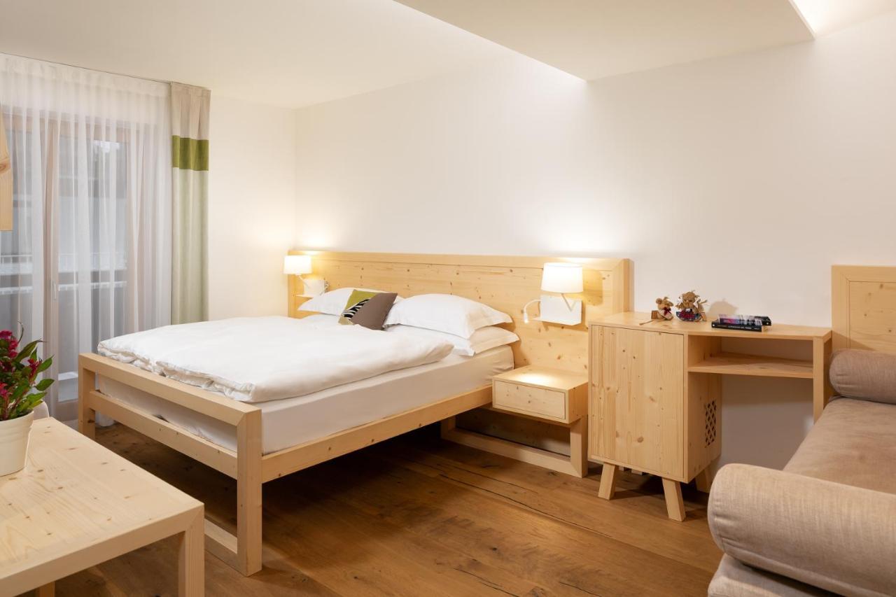 Hotel Pareda Канацеї Екстер'єр фото