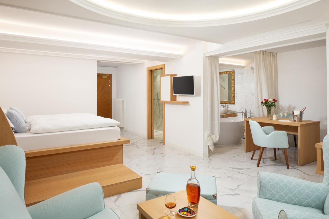 Hotel Pareda Канацеї Екстер'єр фото