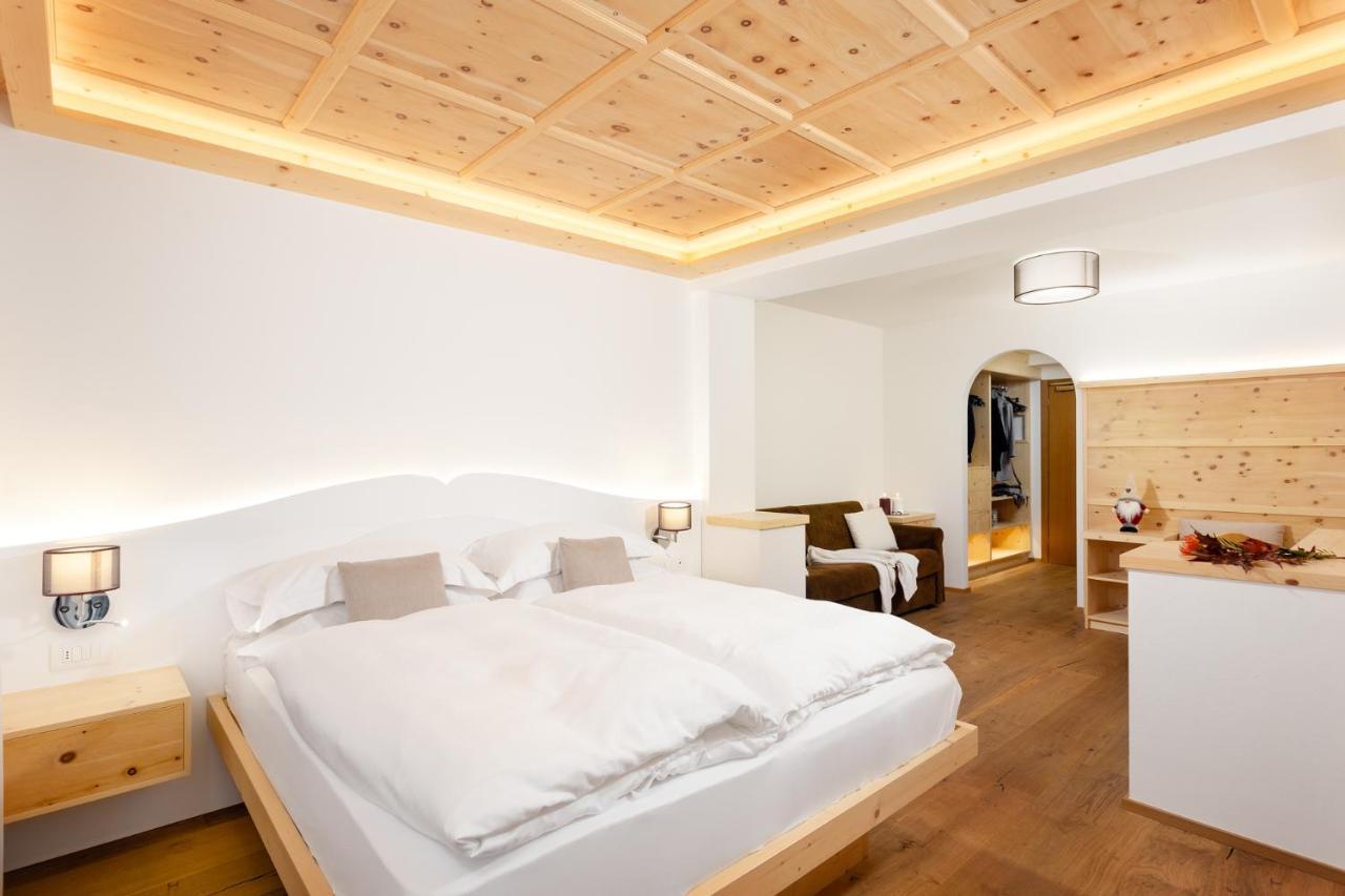 Hotel Pareda Канацеї Екстер'єр фото