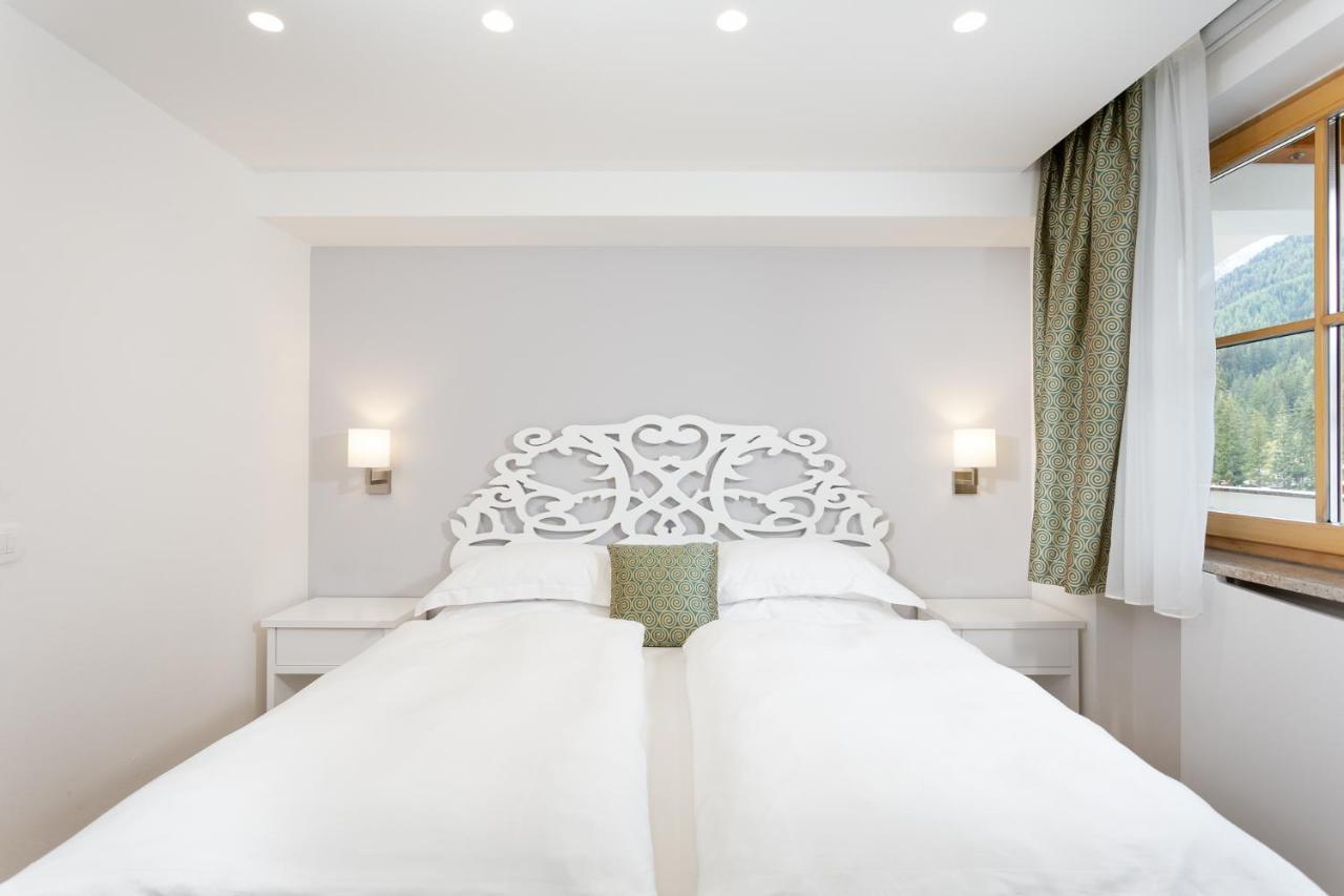 Hotel Pareda Канацеї Екстер'єр фото