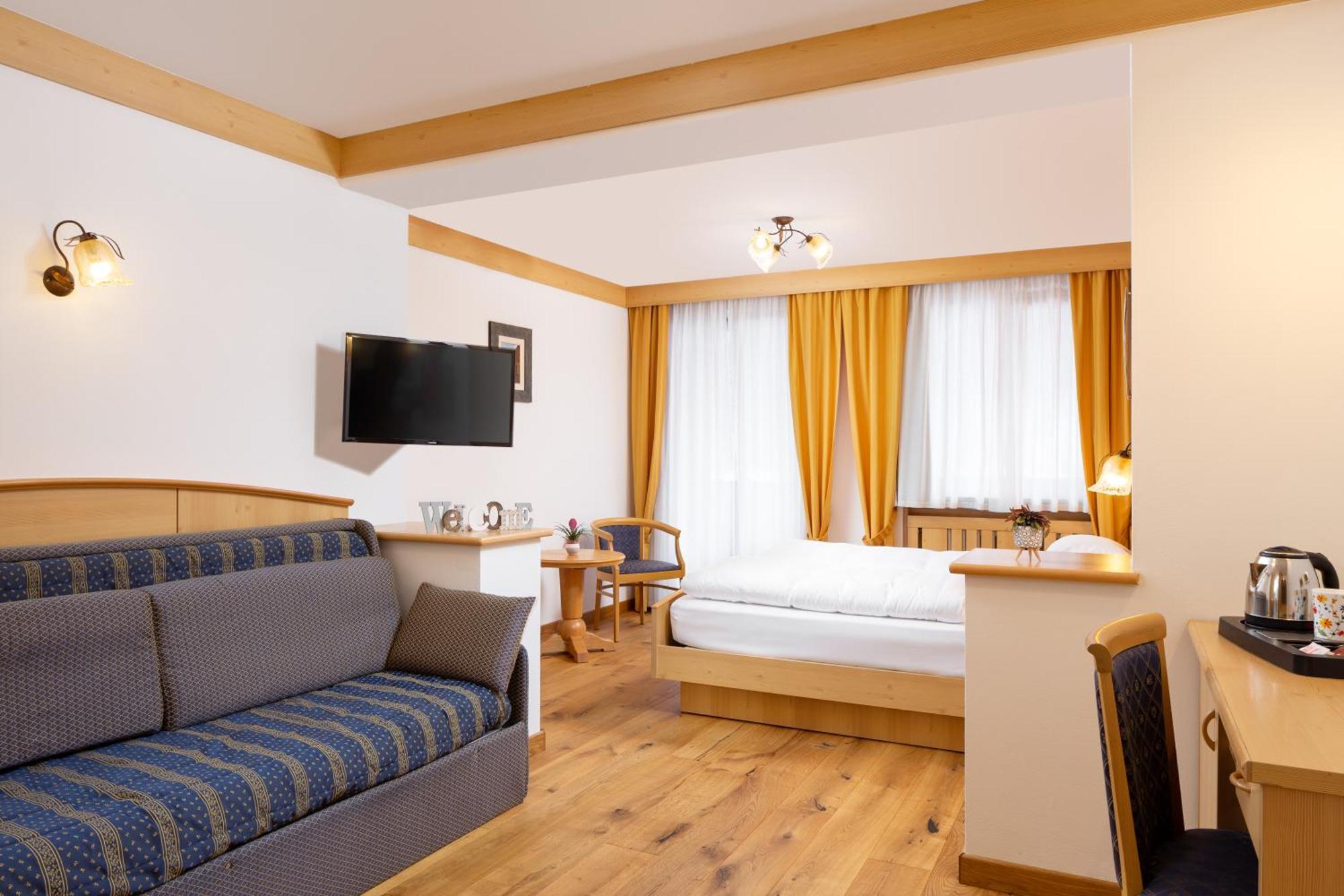 Hotel Pareda Канацеї Екстер'єр фото