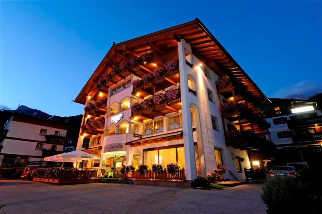 Hotel Pareda Канацеї Екстер'єр фото